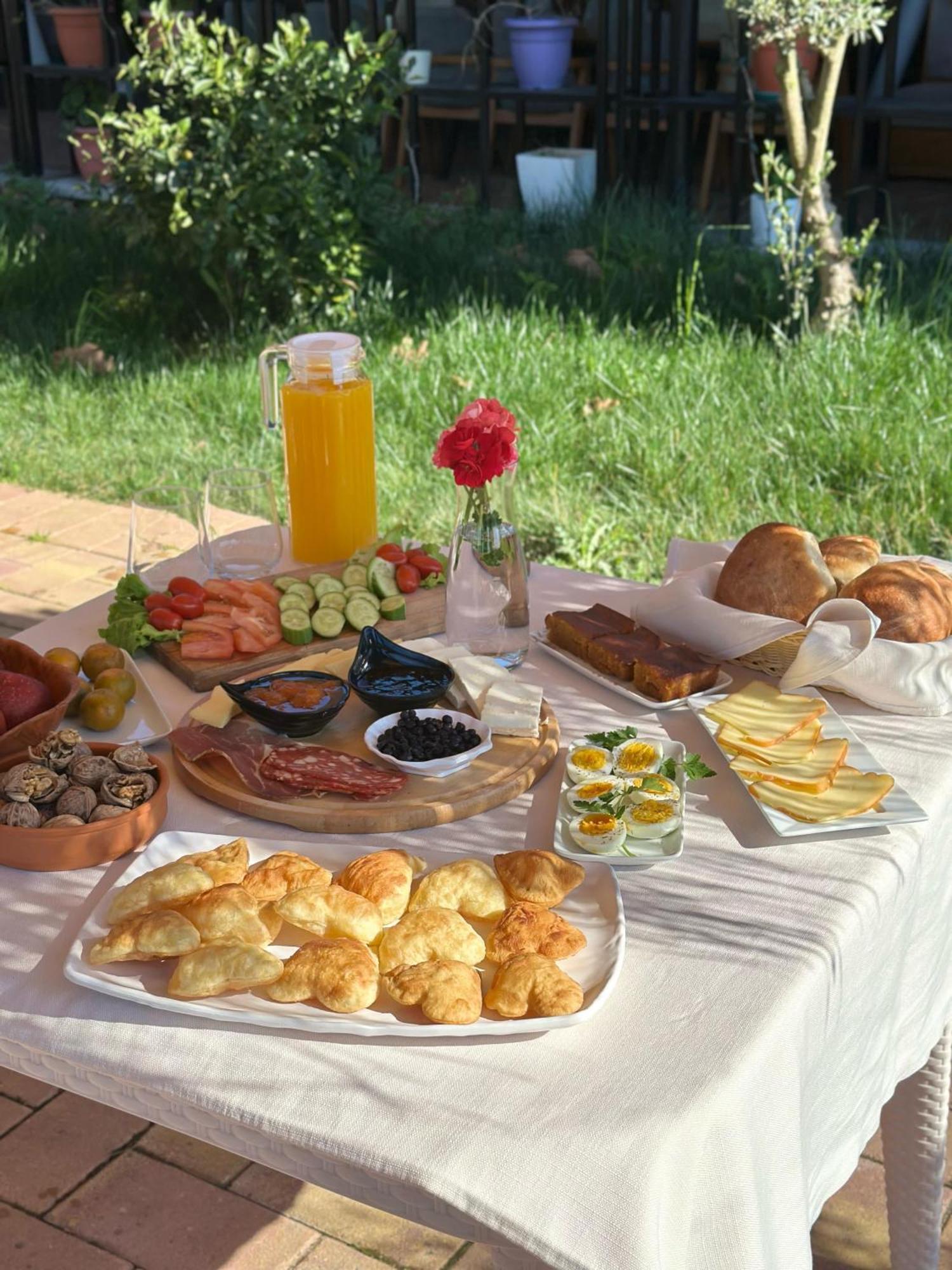 Natyra E Ishullit, Lezhe ,Ishull Shengjin, Lezhe, Alessio, Shengjin Hotel Екстериор снимка